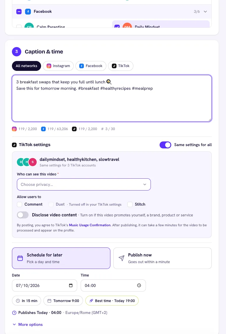 Tela Criar post do Skedeon com legenda, configurações do TikTok e o botão Agendar em 21 contas